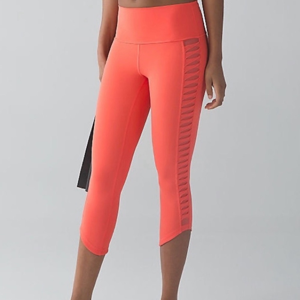 Lululemon Sunshine Salutation Cropped Leggings